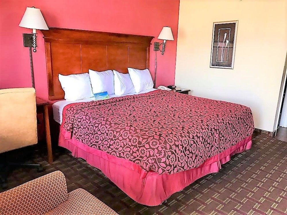 Days Inn By Wyndham East Albuquerque Buitenkant foto